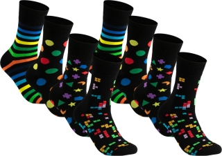 gigando | Fantasy Baumwoll Socken | 8 Paar | schwarz mit bunten Symbolen | 43-46 |